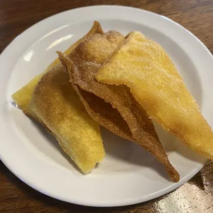 Fried wonton come with tom yum noodle