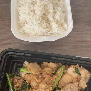 Beef Pad See Ew , white rice