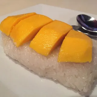 Sweet Sticky Rice with Thai Custard