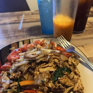 Drunken noodles with pork