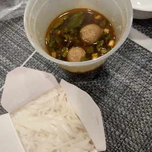 To go Boat noodle Soup