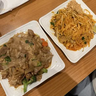 Pad See - Ew with Beef (Left) and Pad Thai with Beef (Right)