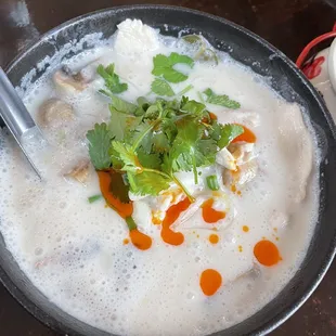 Tom Kha