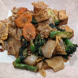 Pad kee mow flat noodle with tofu