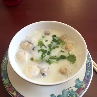 Tom Kha