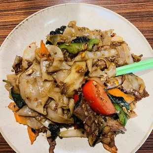 Spicy Noodle Pad Kee Mao