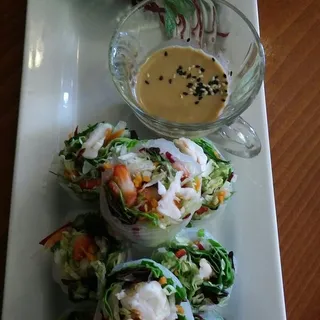 Crispy Shrimp Spring Roll by Kamol
