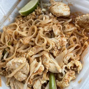 Chicken pad Thai