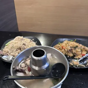 SU6. Large Spicy Seafood Soup FR2 Combination Fried Rice drunken noodles