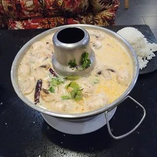 SU2. Large Tom Kha Soup