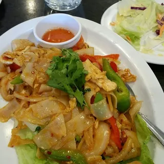 L3. Pad Kee Mao Lunch Special