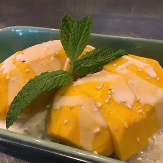 Mango with Sweet Sticky Rice