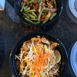 Pad Prik Khing and Pad Thai (both with chicken) - delivery was fast!