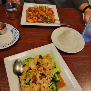 ORANGE CHICKEN  THAI CHICKEN GARLIC