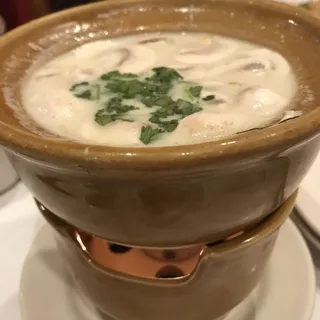 Tom Kha**