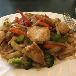 Pad Satay Noodles Dinner