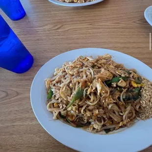 Chicken 60. Pad Thai