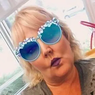 Tracey B.