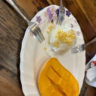 Mango sticky rice