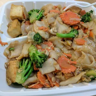 Pad see Lew with tofu