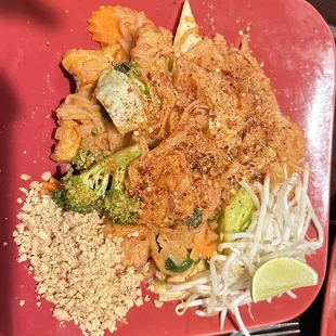 Pad Thai vegan with tofu and veggies