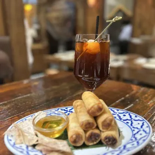 Por Pia Tod (Crispy Vegetable Spring Rolls)