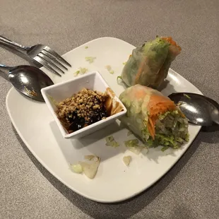 Fresh spring roll (half eaten). So good!