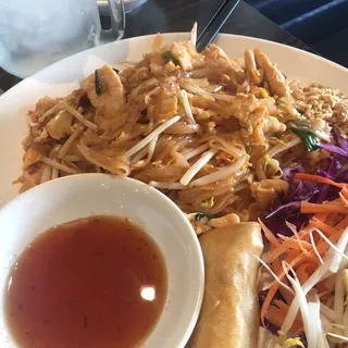 L12. Pad Thai Lunch Special