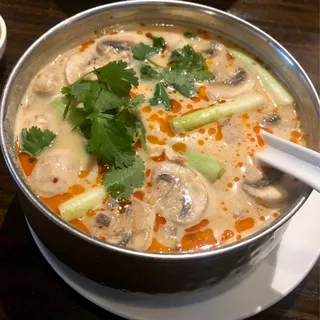 Tom Kah soup (Coconut Soup)
