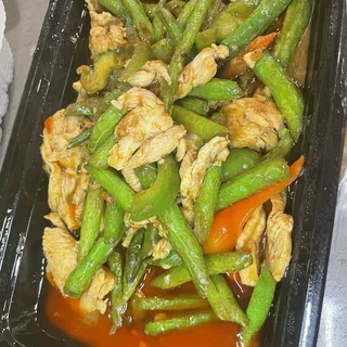 Prik king (spicy green bean)