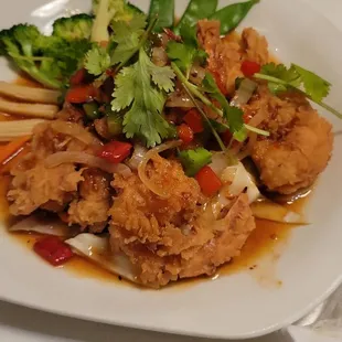 Crispy shrimp with sweet chili sauce