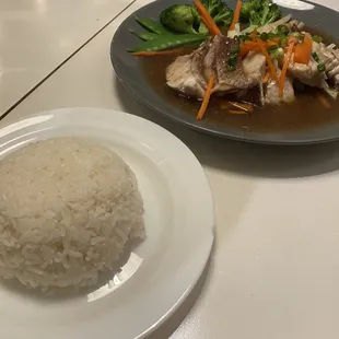 Garlic and pepper fish