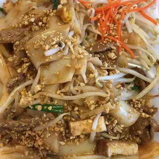 48. Lookfun Pad Thai