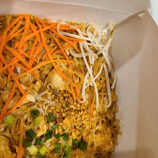 Phad Thai Chicken