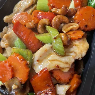 32. Cashew Nut Chicken