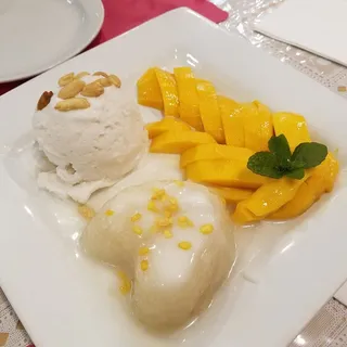 Sweet Sticky Rice with Mango