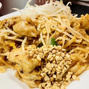 Pad Thai with chicken