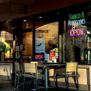 Outdoor table and chairs by entrance