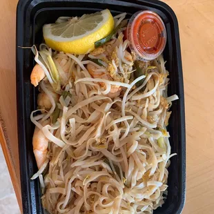 N1. Pad Thai with Chicken and Shrimp