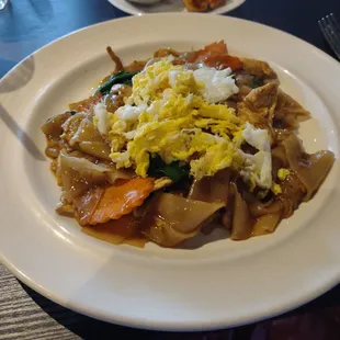 Pad see ewe