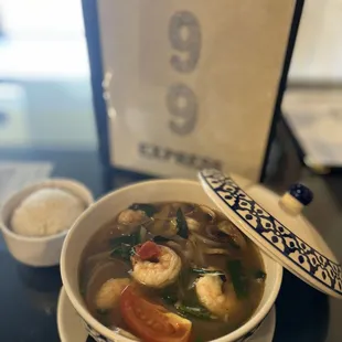 TOM YUM  SHRIMP