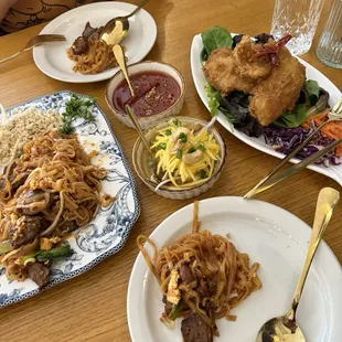 Pad Thai, fish Sam-rod