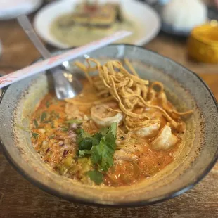 Shrimp and yellow curry