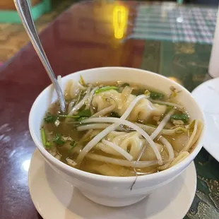 Wonton soup