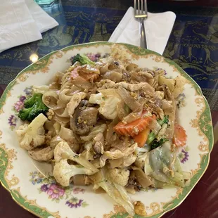 Chicken Pad See Ew (lunch portion)