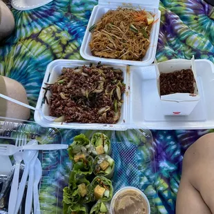 34. Pad Thai (choice of meat) 74. Pad Khing* with Brown Rice 13. Fresh Spring Rolls