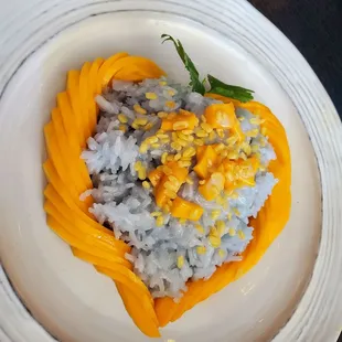 Mango with sweet sticky rice