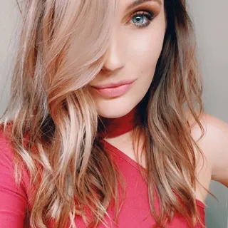Niki T.