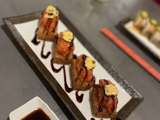 Here Asian Sushi & Bar