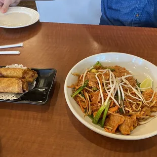Pad Thai and Egg Roll
